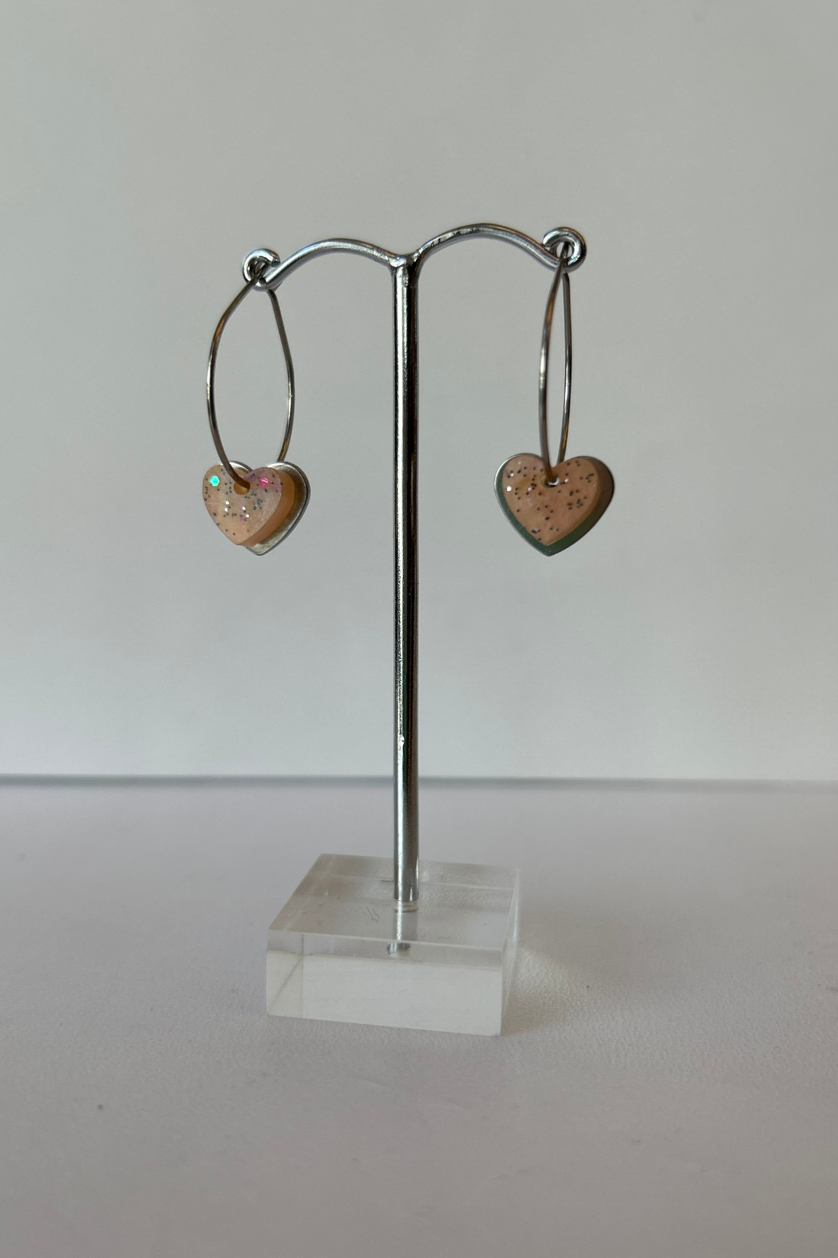 Ørering Hoop med Hjerte med metal vedhæng