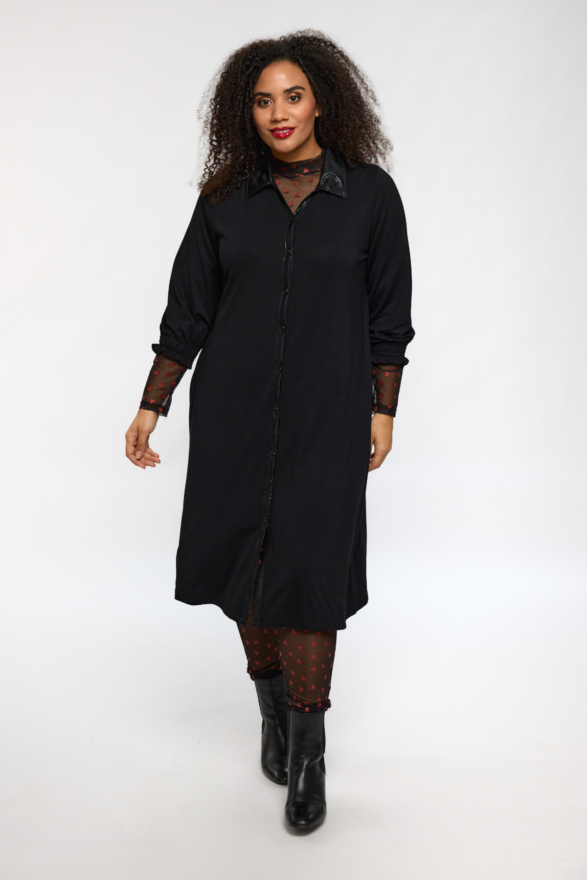 9) Irene Mesh Leggings Sort m/ Røde Hjerter