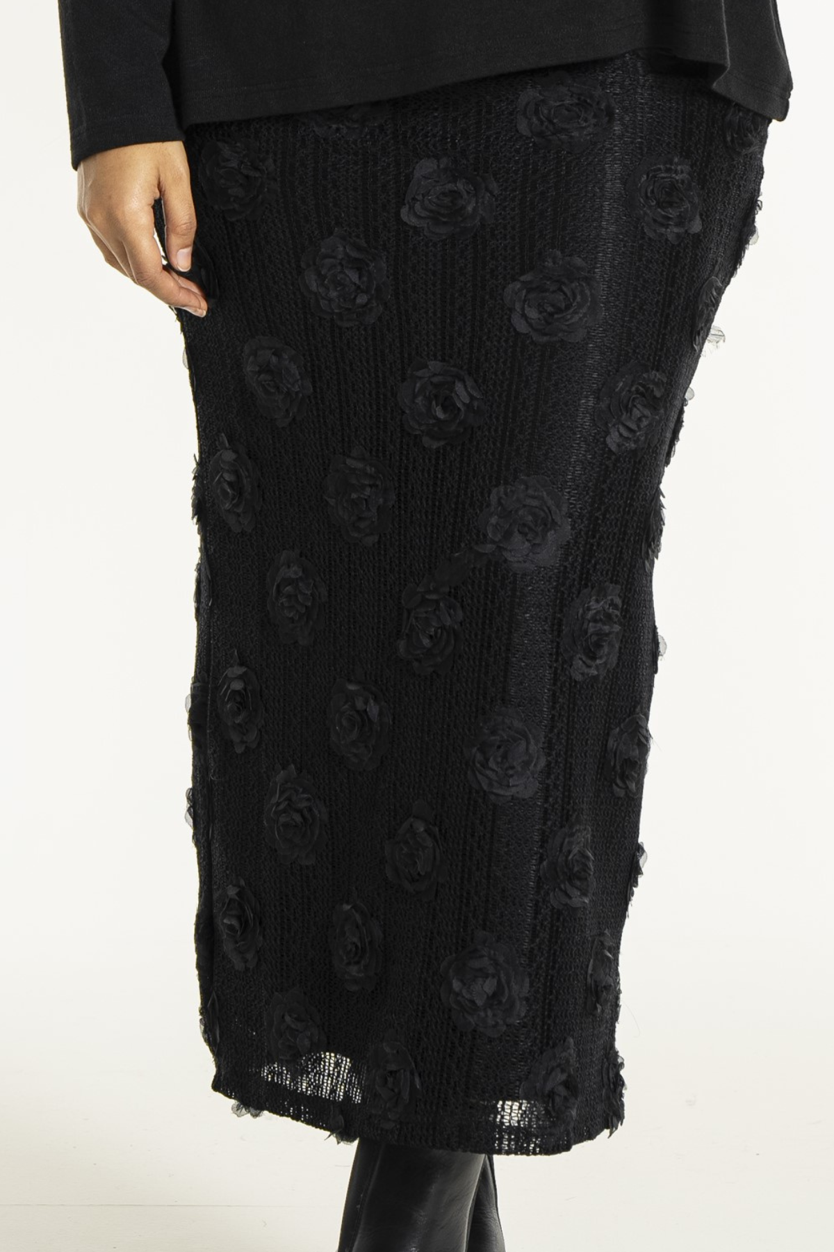 Fanni Mesh Nederdel m/ Blomster Broderi Sort
