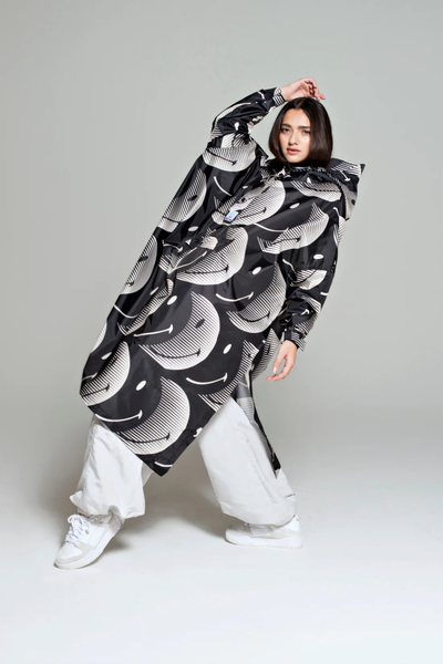 RegnPoncho  Half moon Smiley Sort/hvid
