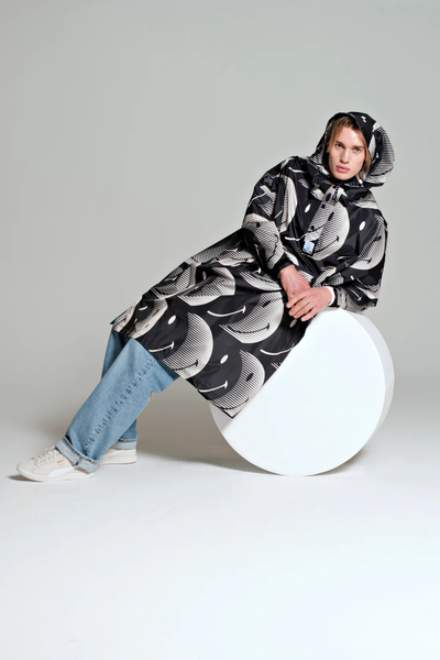 RegnPoncho  Half moon Smiley Sort/hvid