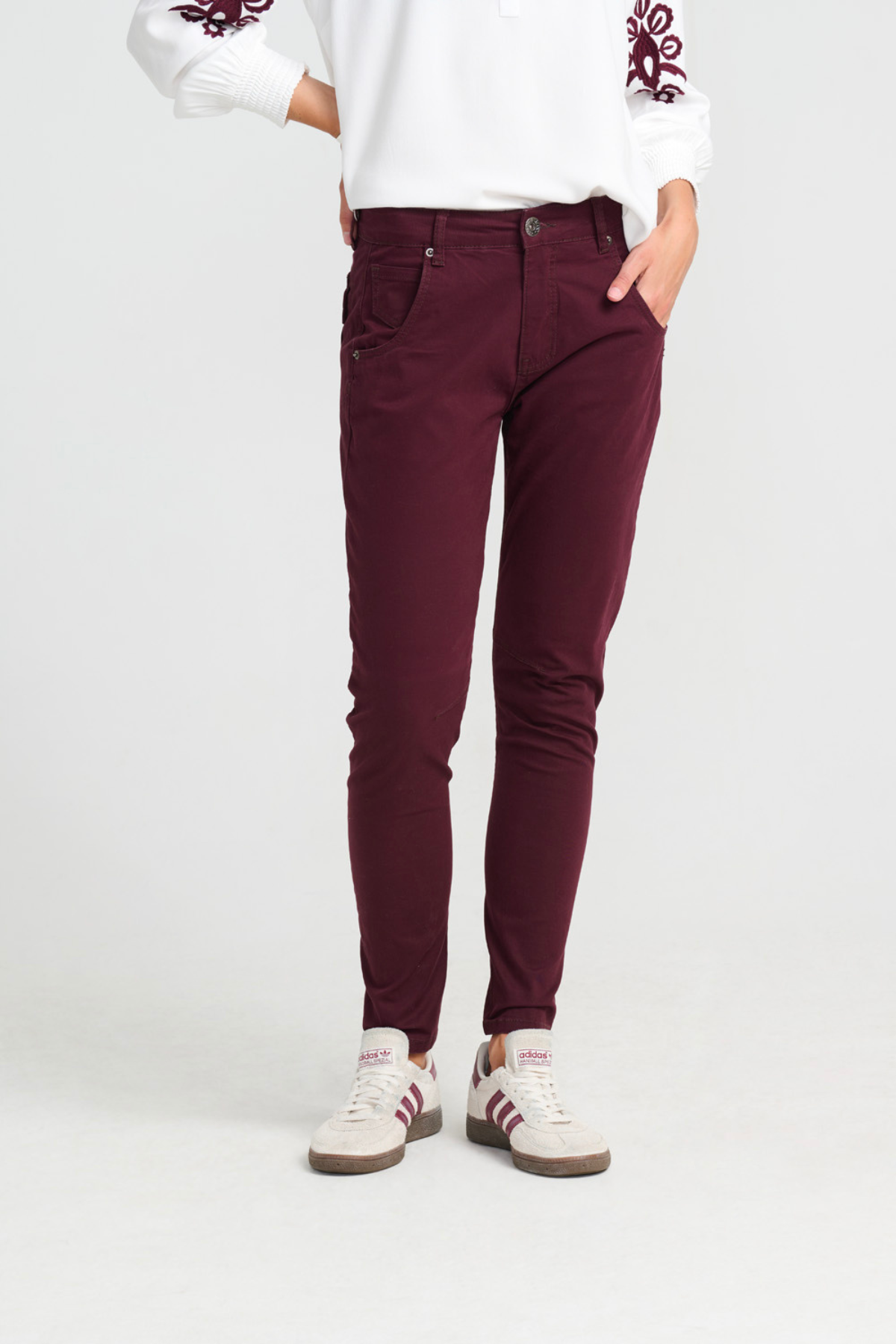 Hepburn Jeans Wine SPOT-PRIS