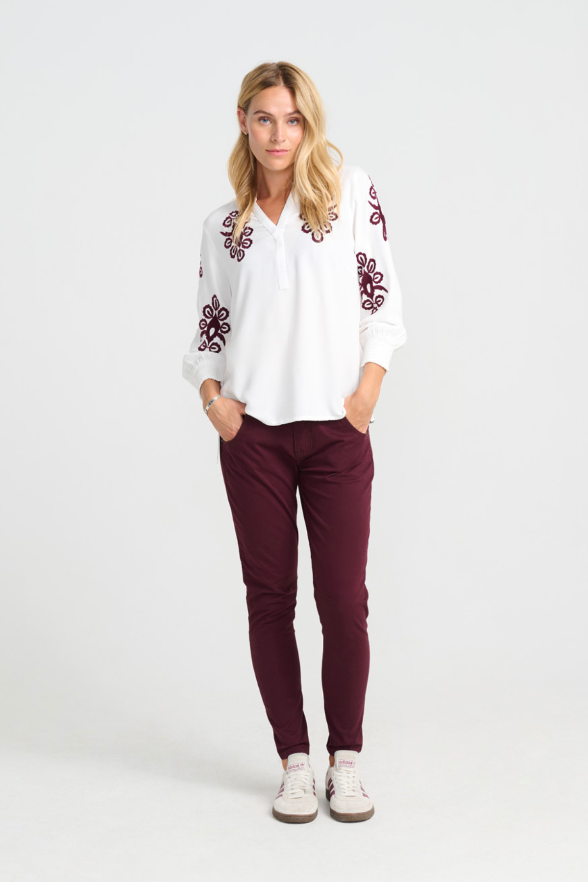 Hepburn Jeans Wine SPOT-PRIS