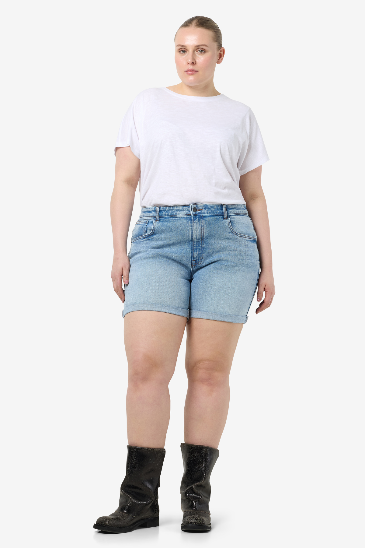 MONI DENIM SHORTS Light Blue Denim