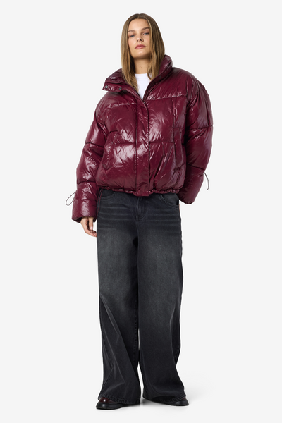 ALLIE SHINY PUFFER JAKKE Vinrød