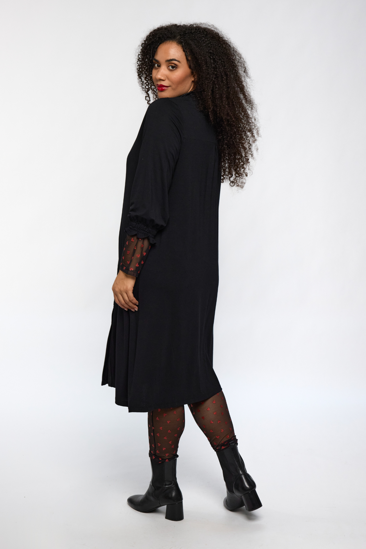 9) Irene Mesh Leggings Sort m/ Røde Hjerter