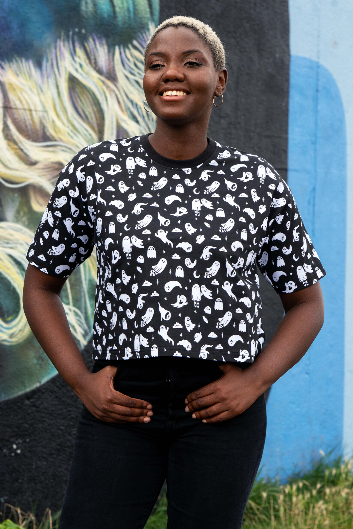 Kort Boxy T-shirt med spøgelser