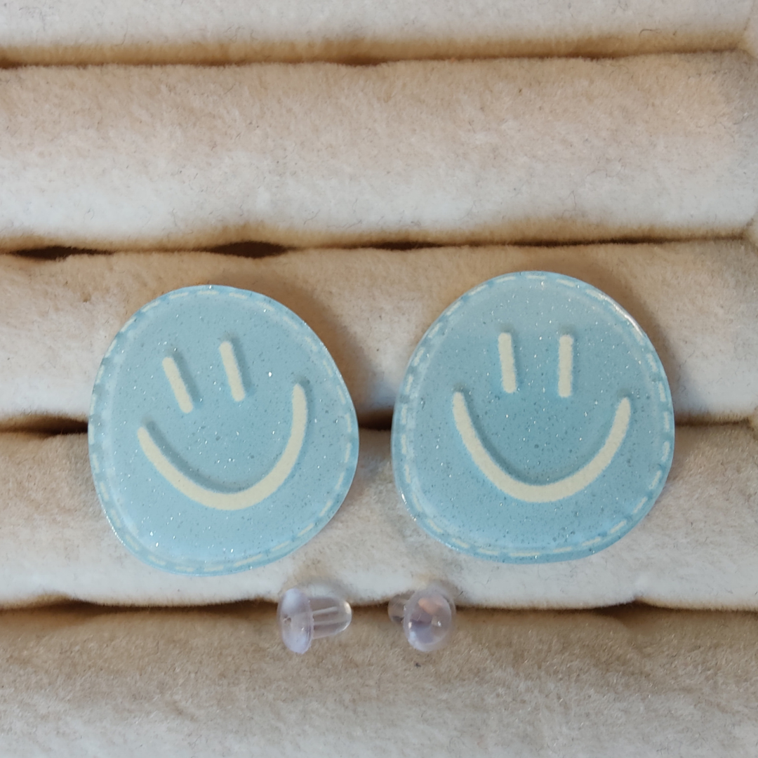 Ørering "Smiley" Lyseblå/Hvid