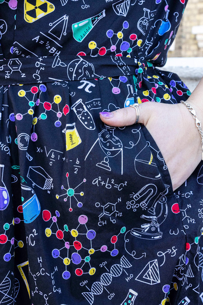 School of Science Tea Dress Multifarvet