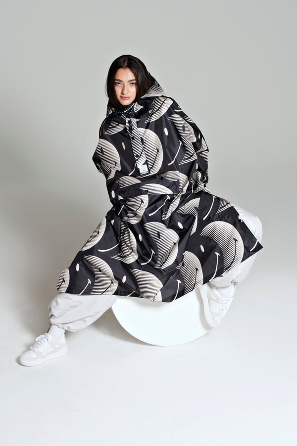 RegnPoncho  Half moon Smiley Sort/hvid