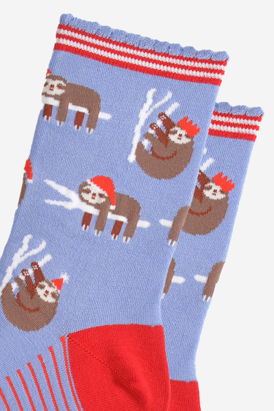 Dovendyr med nissehuer – detaljebillede af bambusstrømper fra Sock Talk