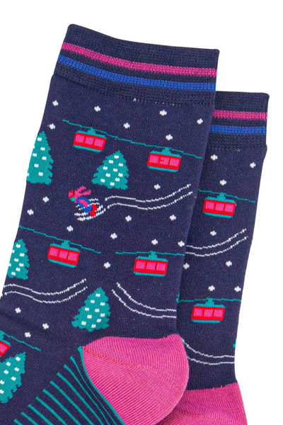 Sock Talk bambusstrømper med kabelbane og grantræer