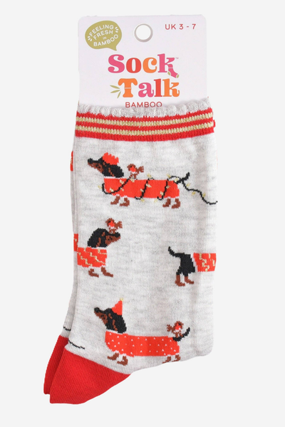 Emballagebillede af Sock Talk Festive Sausage Dog bambusstrømper