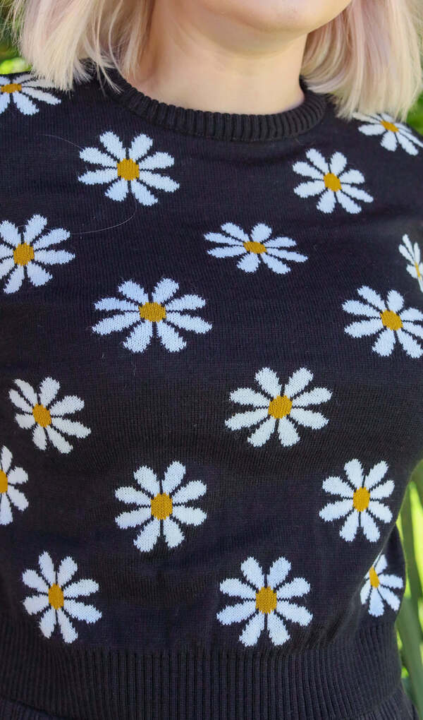 Cropped Pullover Daisy Sort m/marguerit