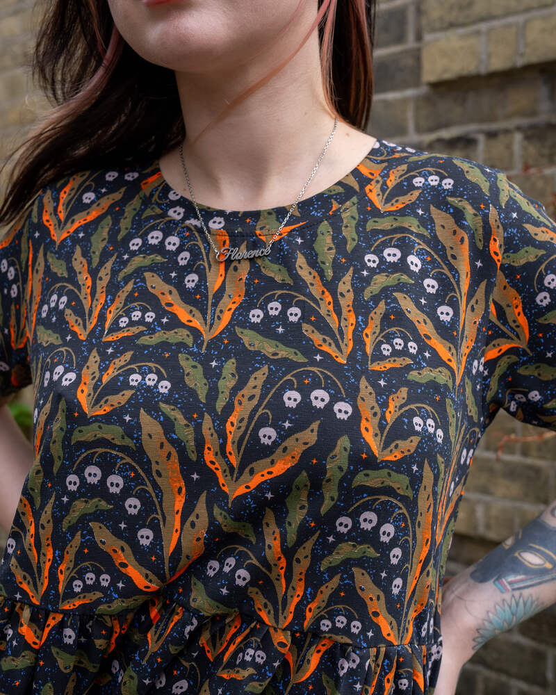 Oversized Jerseykjole Poison and Plants Multifarvet