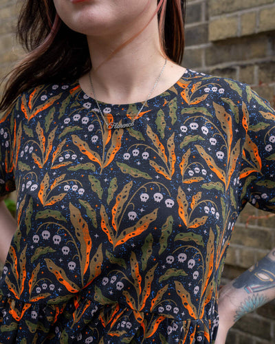 Oversized Jerseykjole Poison and Plants Multifarvet