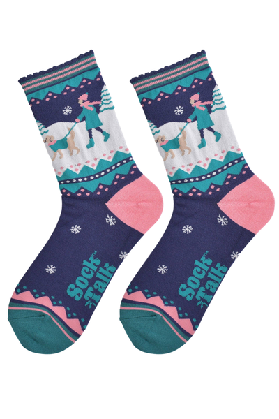 Winter Dog Walk bambusstrømper vist fladt – navy, mint og rosa detaljer