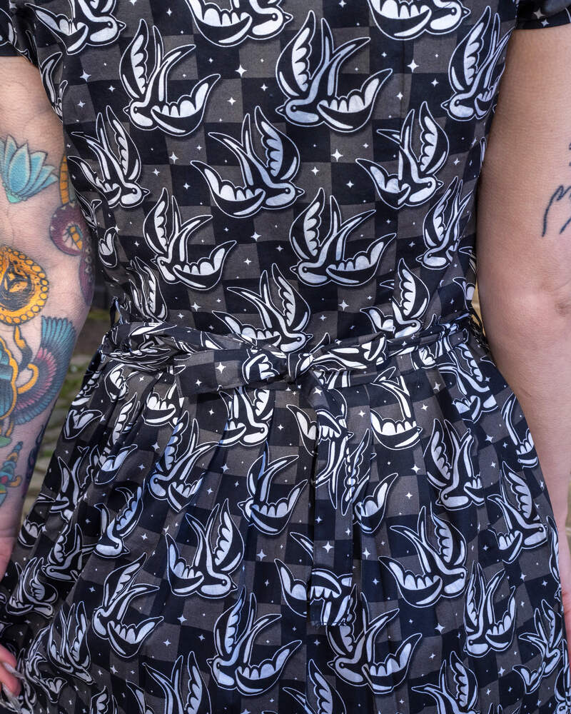 Checkerboard Swallow Tea Dress Grå/Sort
